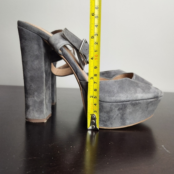 STEVE MADDEN Jillyy gray suede platform heels - Picture 11 of 11